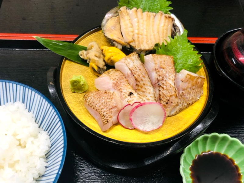 【ランチメニュー】のど黒活アワビ膳